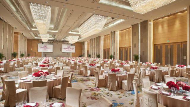 西安皇冠假日酒店